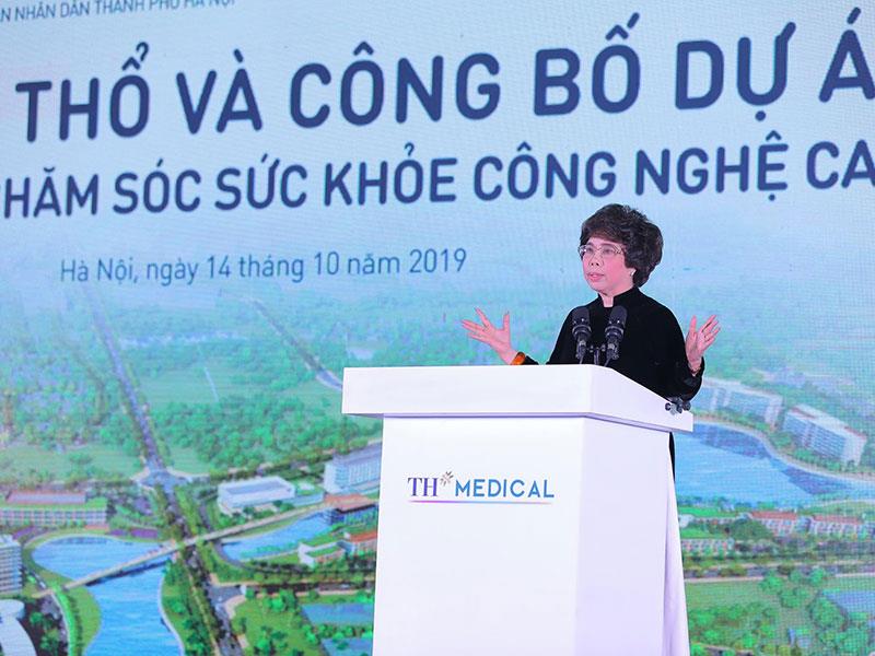 Bà Thái Hương phát biểu tại Lễ động thổ Dự án TH Medical.