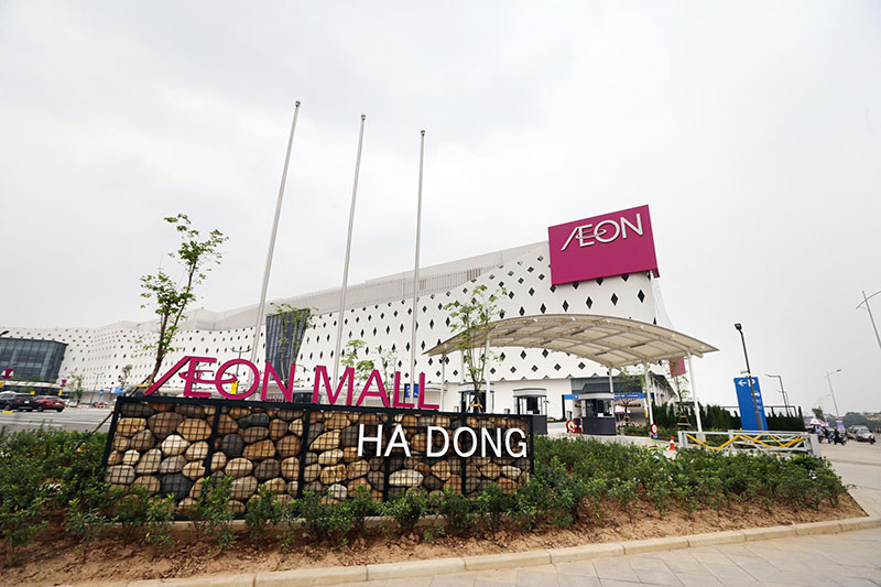 Với diện tích mặt bằng khoảng 98,000m2 Aeonmall Hà Đông được dự báo sẽ là điểm mua sắm mới cho cư dân khu vực phí Tây Hà Nội.