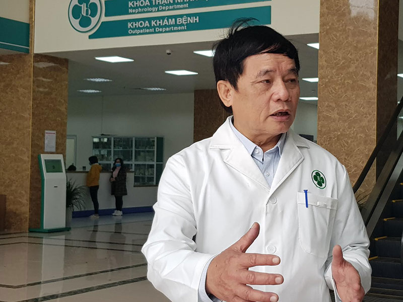 Thầy thuốc nhân dân, Ts-Bs CK II, Phó giám đốc chuyên môn bệnh viện TBH Đỗ Trọng Quyết cho biết mục đích việc cấp phát khẩu trang tại bệnh viện.