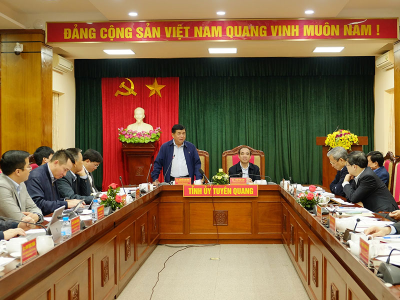 Bộ trưởng Nguyễn Chí Dũng làm việc với lãnh đạo tỉnh Tuyên Quang.