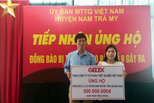 Ngày 24.11.2020, đại diện GELEX trao số tiền ủng hộ đồng bào lũ lụt, sạt lở huyện Nam Trà My, tỉnh Quảng Nam.