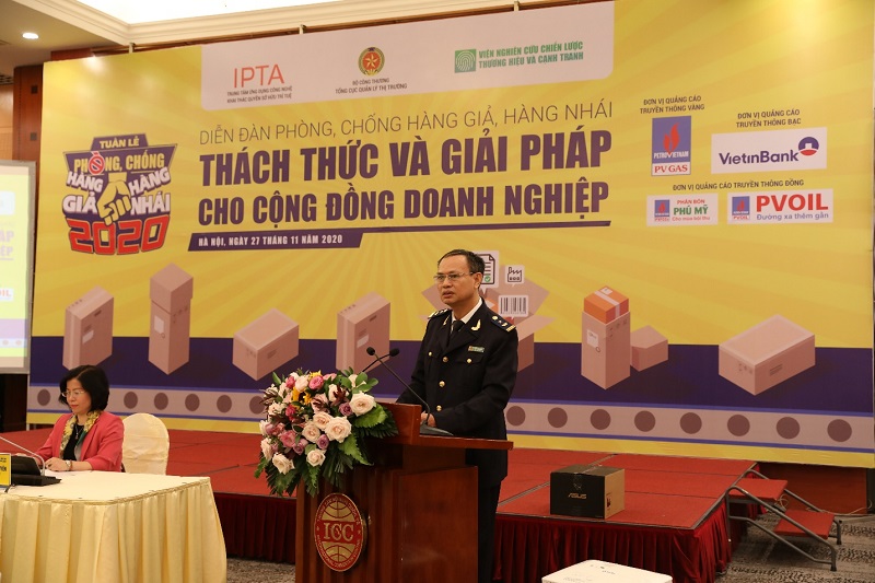 Ông Nguyễn Xuân Khương, Phó đội trưởng đội 4, đại diện cho Cục Điều tra chống buôn lậu, Tổng Cục Hải quan, Bộ tài chính chia sẻ với Diễn đàn.