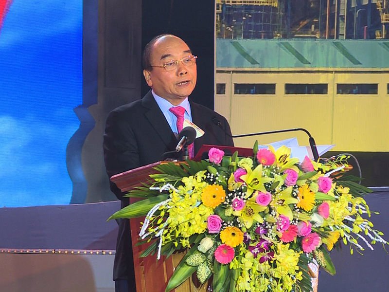 Thủ tướng Chính phủ Nguyễn Xuân Phúc phát biểu tại buổi lễ khánh thành Tượng đài Bác Hồ với nông dân Việt Nam.