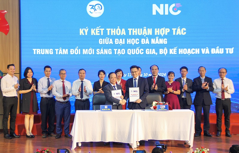 ĐHĐN và Trung tâm Đổi mới Sáng tạo Quốc gia - Bộ Kế hoạch và Đầu tư (NIC) ký kết phụ lục bổ sung nội dung hợp tác về phát triển hệ sinh thái vi mạch bán dẫn và trí tuệ nhân tạo (AI).