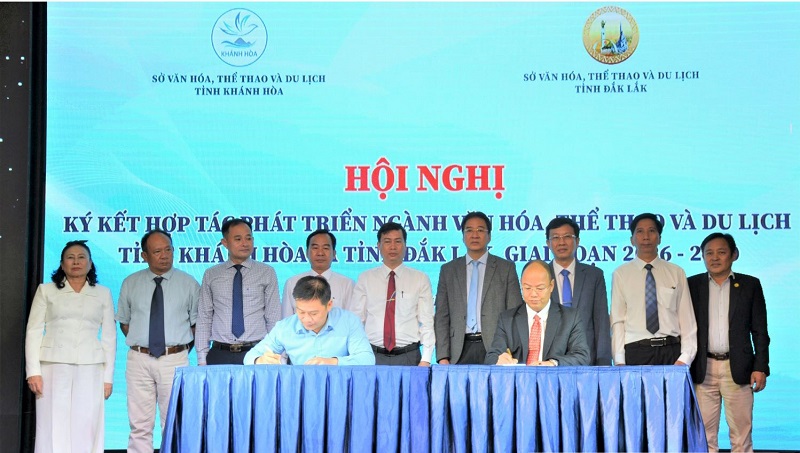 Sở Văn hóa, Thể thao và Du lịch tỉnh Khánh Hòa cùng Sở Văn hóa, Thể thao và Du lịch tỉnh Đắk Lắk vừa ký kết “Chương trình hợp tác phát triển ngành Văn hóa, Thể thao và Du lịch tỉnh Khánh Hòa và tỉnh Đắk Lắk, giai đoạn 2026 - 2030”.
