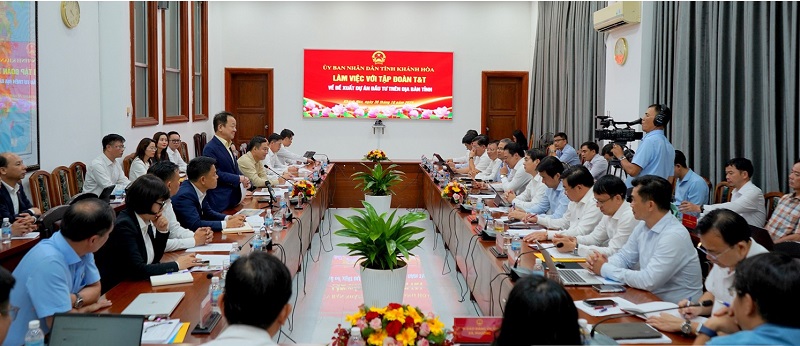 Lãnh đạo tỉnh Khánh Hòa vừa tiếp và làm việc với Tập đoàn T&T về đề xuất các Dự án đầu tư trên địa bàn tỉnh