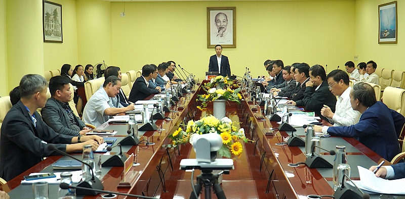 Chủ tịch UBND TP.Đà Nẵng Phạm Đức Ấn chủ trì buổi làm việc với Hiệp hội doanh nghiệp thanh fphoos