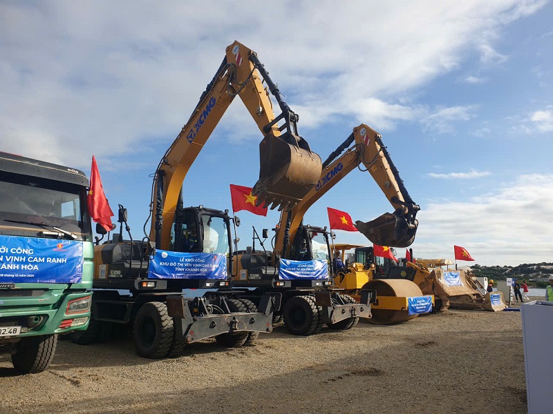 Nghi thức khởi công Dự án Khu đô thị ven vịnh Cam Ranh. Ảnh: Linh Đan