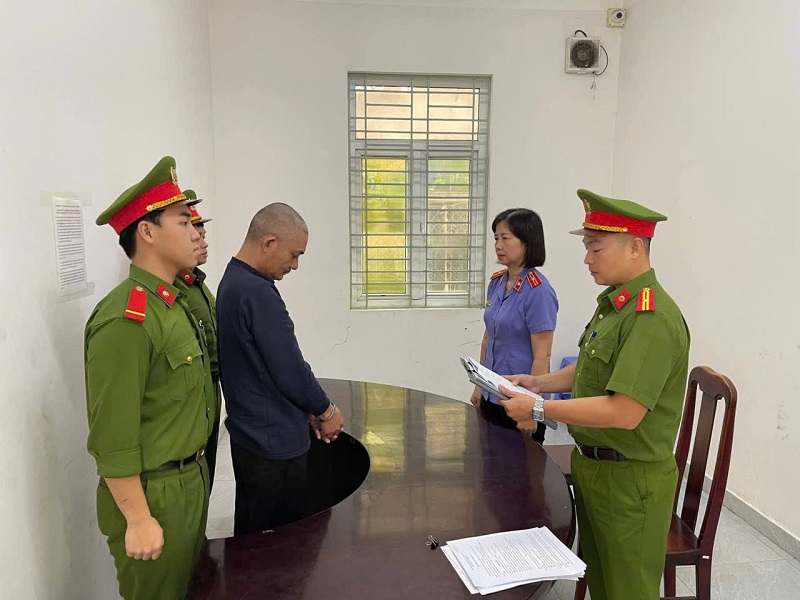 Huỳnh Khổng (52 tuổi, trú xã Hòa Tiến)