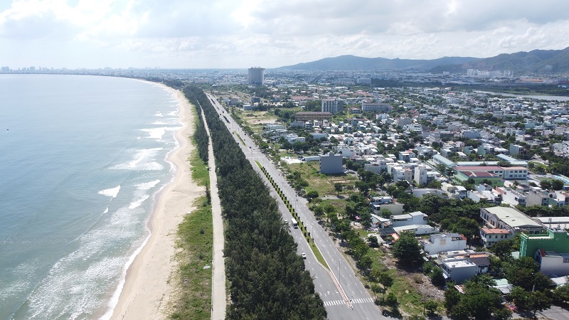 Đ&agrave; Nẵng nghi&ecirc;n cứu mở rộng tuyến đường ven biển Nguyễn Tất Th&agrave;nh. Ảnh: N.T