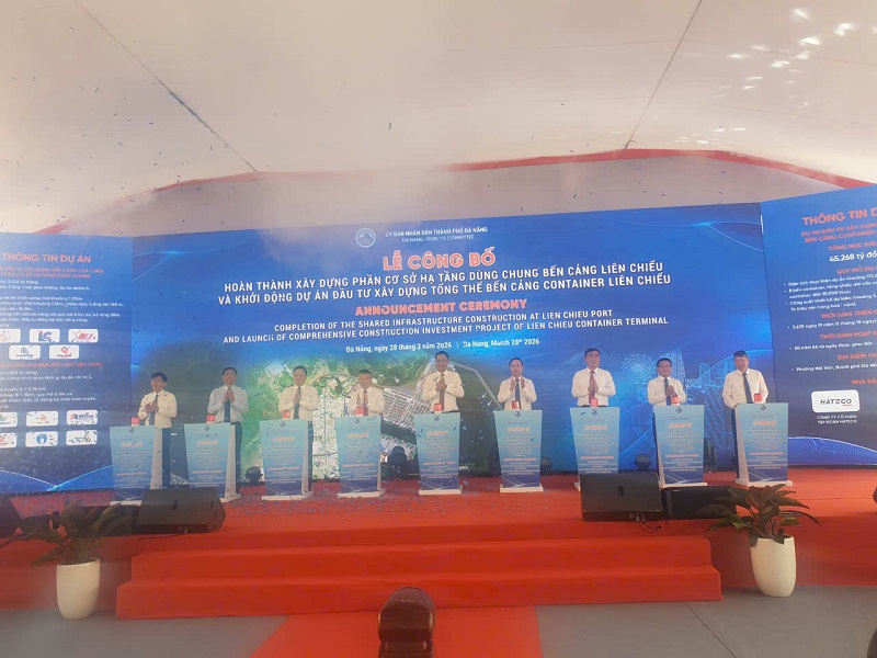 UBND TP.Đ&agrave; Nẵng tổ chức Lễ c&ocirc;ng bố ho&agrave;n th&agrave;nh x&acirc;y dựng Phần cơ sở hạ tầng d&ugrave;ng chung Cảng Li&ecirc;n Chiểu v&agrave; khởi động Dự &aacute;n Đầu tư x&acirc;y dựng tổng thể Bến cảng container Li&ecirc;n Chiểu.
