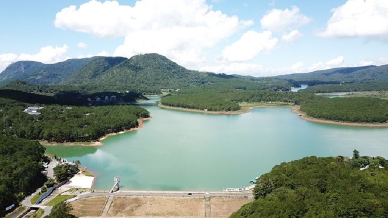 Khu du lịch Quốc gia hồ Tuyền L&acirc;m. Ảnh: Bảo L&acirc;m