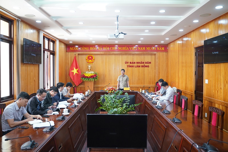 Ph&oacute; chủ tịch UBND tỉnh L&acirc;m Đồng Nguyễn Hồng Hải chủ tr&igrave; l&agrave;m việc với c&aacute;c cơ quan, đơn vị li&ecirc;n quan để kiểm tra, đ&ocirc;n đốc tiến độ triển khai điều chỉnh Quy hoạch tỉnh thời kỳ 2021 - 2030, tầm nh&igrave;n đến năm 2050.