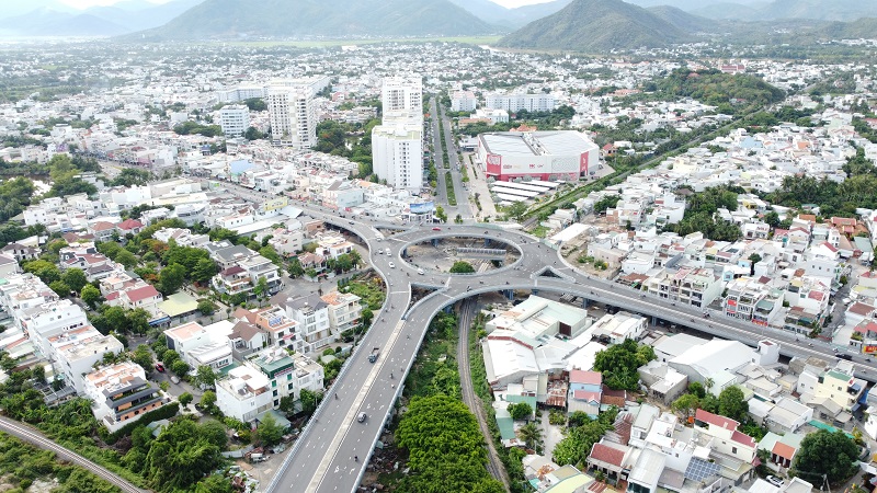 N&uacute;t giao th&ocirc;ng Ngọc Hội (TP. Nha Trang) l&agrave; Dự &aacute;n BT trọng điểm với vốn đầu tư hơn 1.300 tỉ đồng do Tập đo&agrave;n Ph&uacute;c Sơn l&agrave;m chủ đầu tư