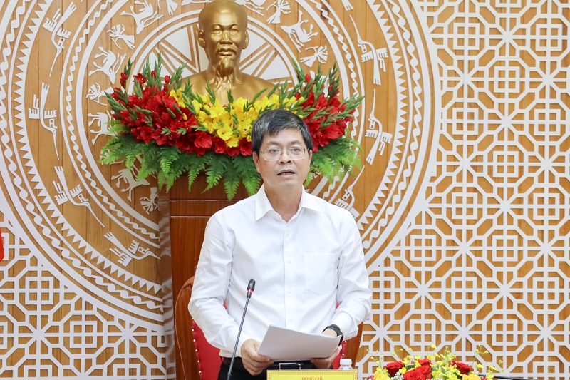 Ph&oacute; Chủ tịch UBND tỉnh Nguyễn Hồng Hải b&aacute;o c&aacute;o tiến độ thực hiện hai Dự &aacute;n cao tốc trọng điểm của tỉnh L&acirc;m Đồng