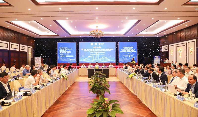 Hội thảo “Đẩy mạnh gắn kết “3 nhà” (Nhà nước - Đại học - doanh nghiệp) thực chất, hiệu quả góp phần phát triển đất nước trong kỷ nguyên vươn mình”
