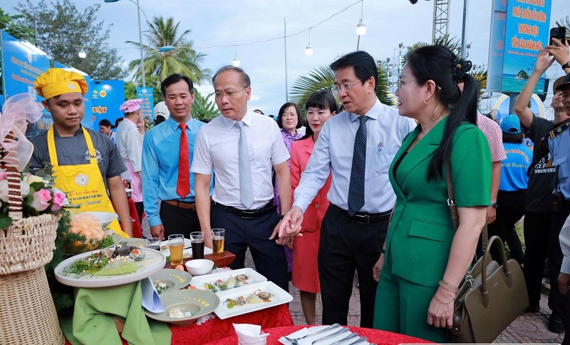 Lễ hội Yến sào Khánh Hòa 2026 mang đến cho người dân và du khách không gian thưởng thức, trải nghiệm những nét tinh hoa của ẩm thực yến sào.