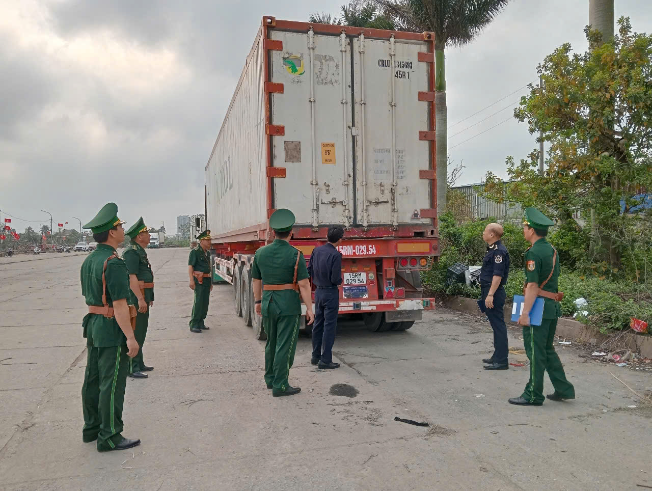 Hải quan Thái Bình Phối hợp biên phòng Tỉnh trong công tác tuần tra