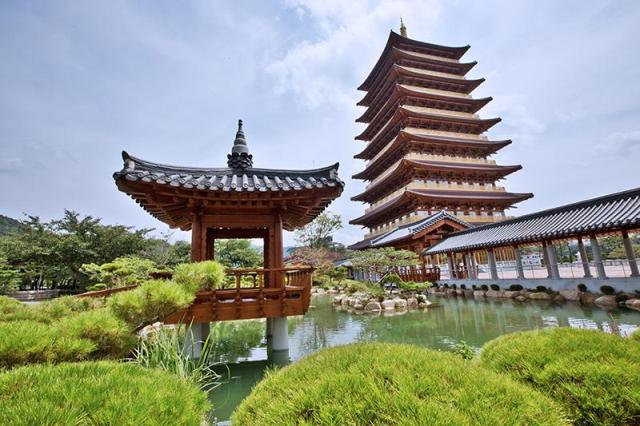Hwanglyong-won - Vườn Hoàng Long