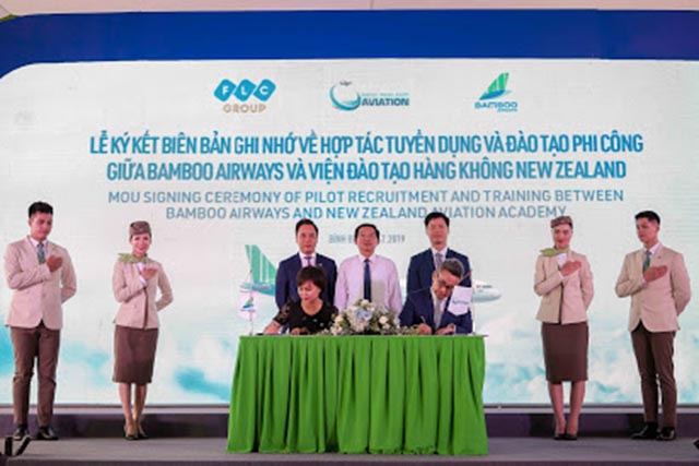 Bamboo Airways ký kết biên bản ghi nhớ hợp tác (MOU) đào tạo hàng không dài hạn với Viện đào tạo Hàng không New Zealand