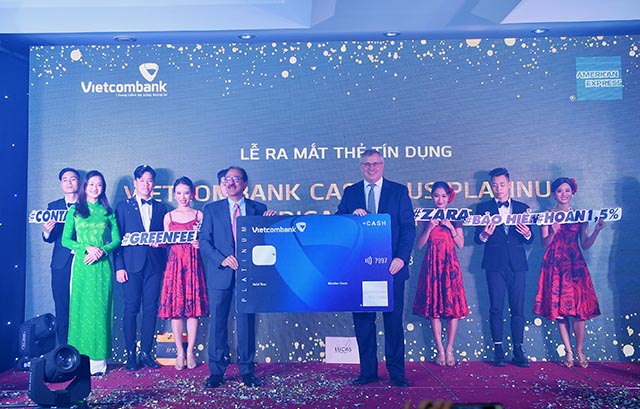 -	Lễ ra mắt Thẻ Vietcombank Amex Cashplus Platinum