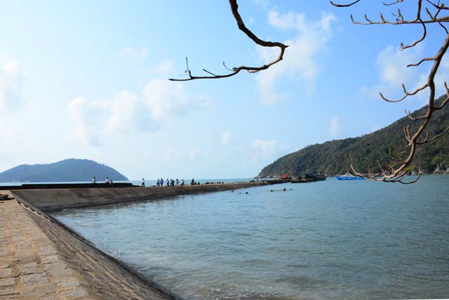 Khai Long – Hòn Khoai là một trong 03 tuyến vận tải thủy từ bờ ra đảo của tỉnh Cà Mau.