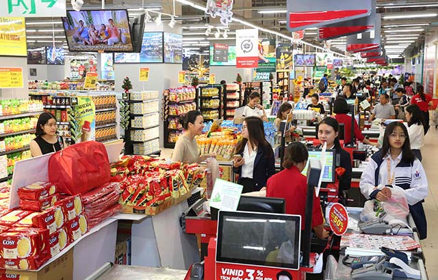 Mọi hoạt động của các siêu thị VinMart trên toàn quốc hiện vẫn diễn ra bình thường sau khi công bố thông tin sáp nhập