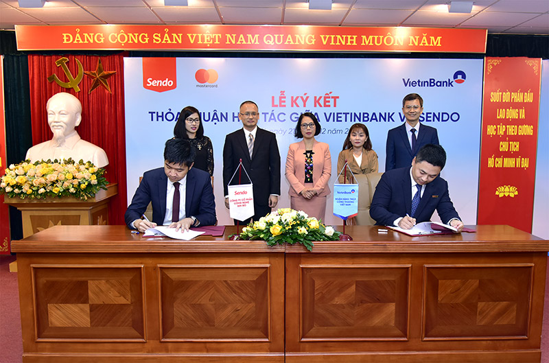 Lễ ký kết Thỏa thuận hợp tác giữa VietinBank và Sen Đỏ