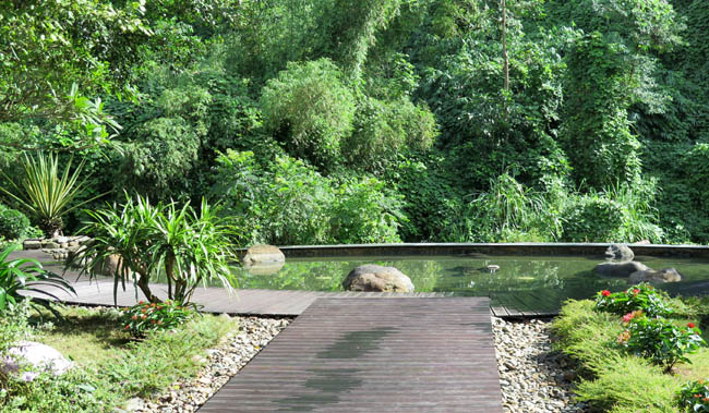 Onsen, đọc theo âm Hán là ôn tuyền, 