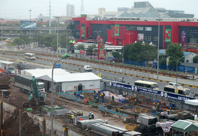 Dự án sẽ mang đến một số lượng dân cư khổng lồ cho nút giao đường Vành đai III với Đại lộ Thăng Long và hầm chui Trung Hòa - cửa ngõ phía Tây Hà Nội.