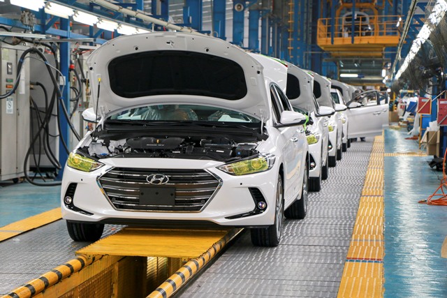 Lắp ráp ô tô tại Nhà máy Hyundai Thành Công 
