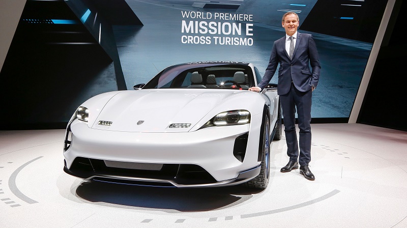 Mission E vừa ra mắt tại Triển lãm Ô tô Geneva 2018 
