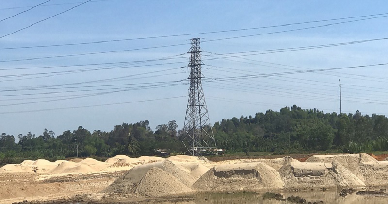 Trạm biến áp 500 kV Dốc Sỏi đang thi công 
