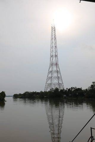 Cột điện cao nhất Việt Nam với chiều cao 173 mét. 