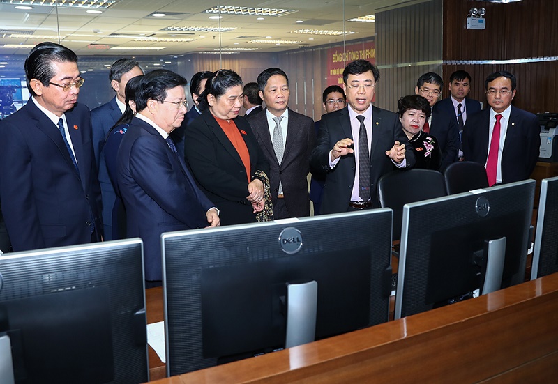 Lãnh đạo Đảng, Chính phủ thăm quan Trung tâm điều độ Hệ thống Điện quốc gia 