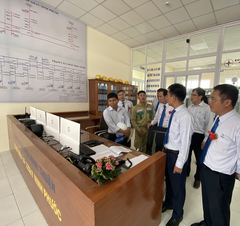 Trạm 220 kV Ninh Phước (Ninh Thuận) vượt tiến độ 6 tháng 