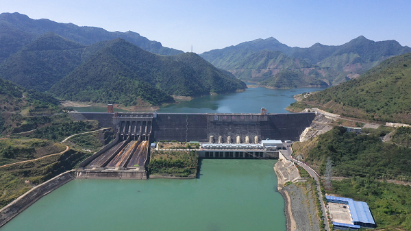Công trình thủy điện Sơn La về đích trước 3 năm so với kế hoạch của Quốc hội đặt ra 