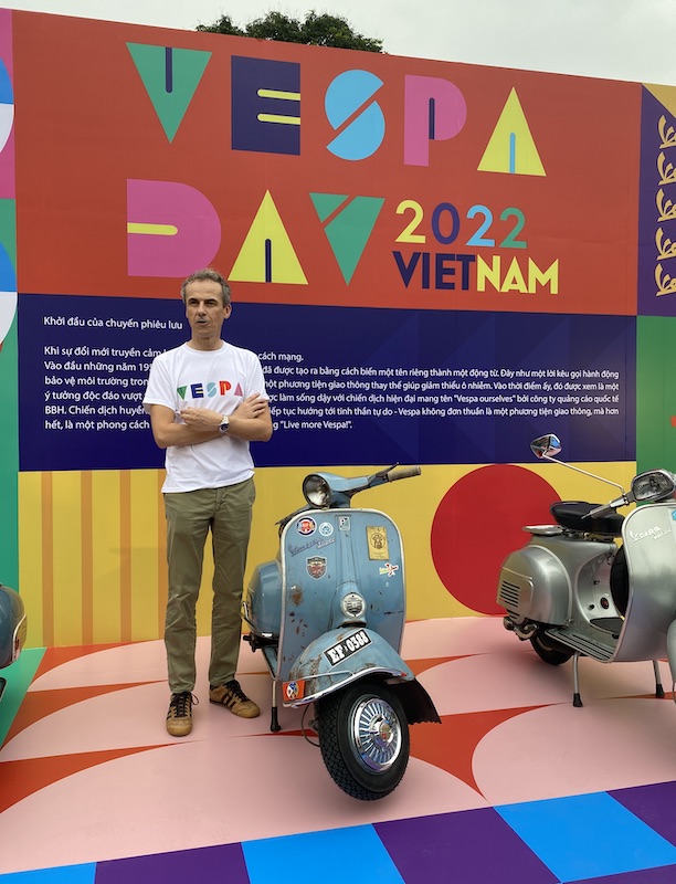 Ông bên một số mẫu Vespa cổ 