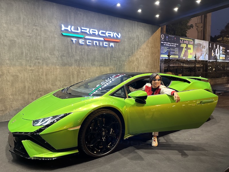 Lamborghini Huracán Tecnica tiếp cận khách hàng Thủ đô