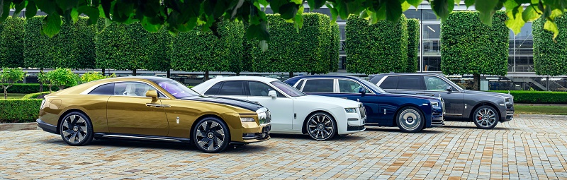 Dàn xe của Roll Royce trưng bày tại 