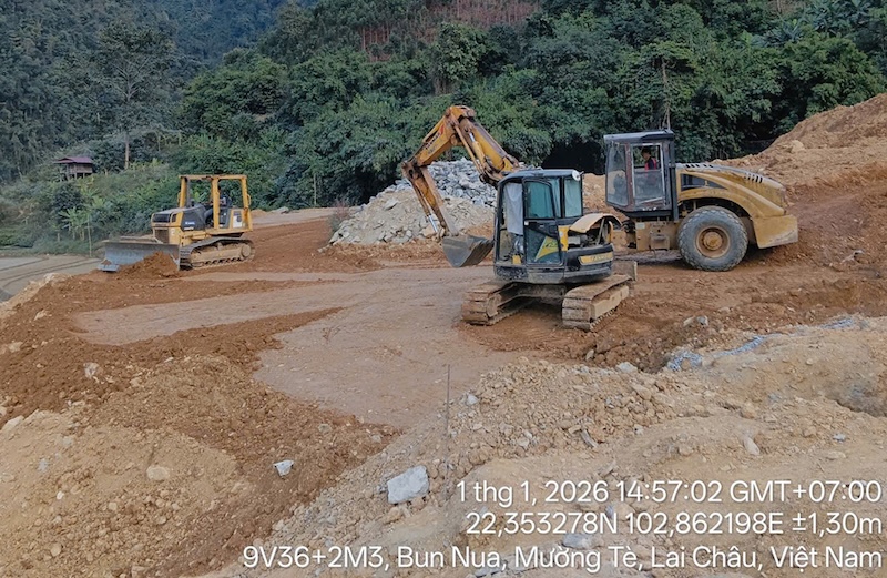 Thi c&ocirc;ng Dự &aacute;n lắp m&aacute;y biến &aacute;p thứ 3 tại Trạm biến &aacute;p 220kV Mường <span class=