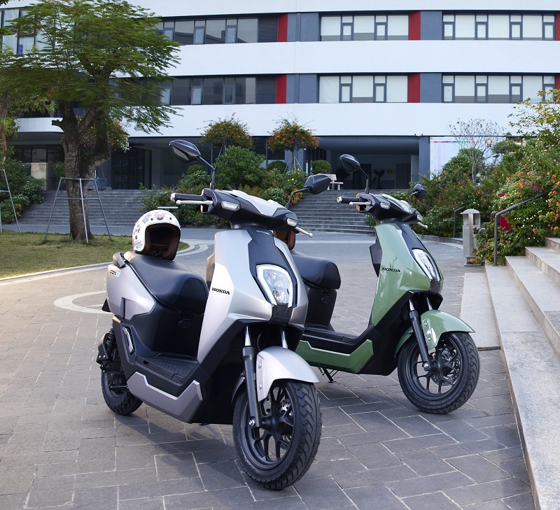 Honda ICON e: l&igrave; x&igrave; 5 triệu đồng đầu năm bằng tiềm mặt 