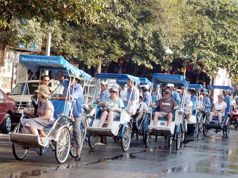 Khách du lịch quốc tế đến Hà Nội tăng 9,2% so tháng trước 