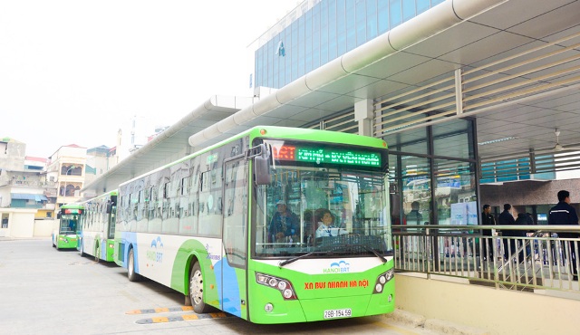 Tuyến buýt nhanh BRT 01 (Kim Mã-Yên Nghĩa) sẽ áp dụng vé điện tử từ 10/10 tới (Ảnh minh họa: Internet)