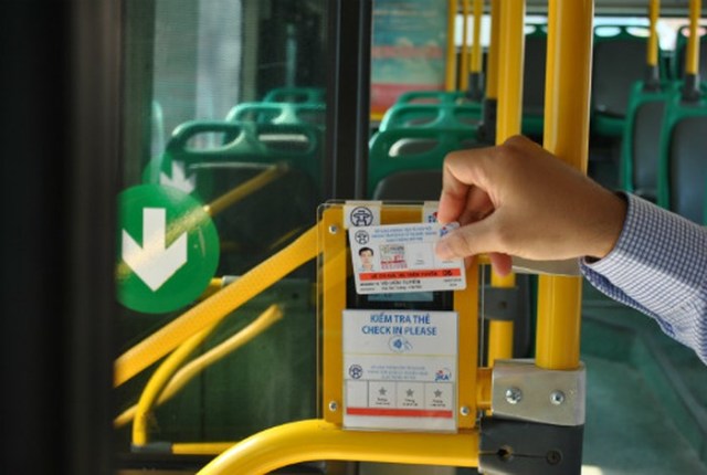 Hà Nội sẽ áp dụng thẻ vé liên thông cho mang lưới giao thông công cộng (Ảnh minh họa: Internet)
