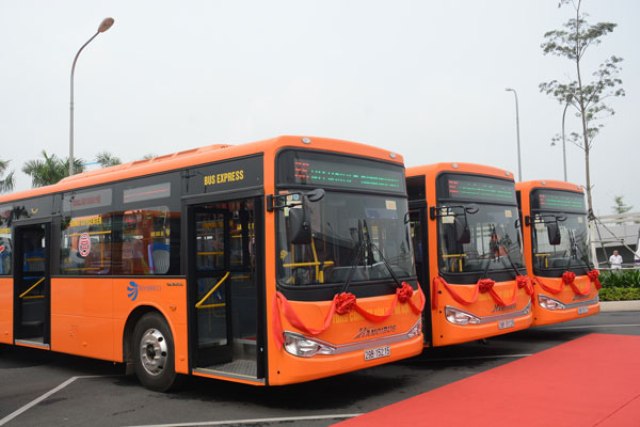 Hà Nội đang khai thác 5 tuyến xe buýt kết nối Sân bay Nội bài với Trung tâm Thành phố (Ảnh minh họa: Internet) 
