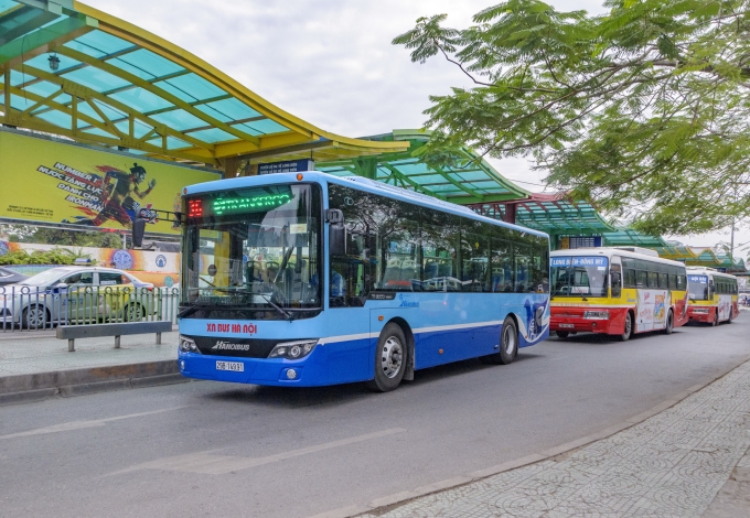 Hà Nội ưu tiên cho vận tải hành khách công cộng
