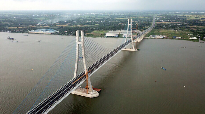 Cầu Vàm Cống (bắc qua sông Hậu, tỉnh Đồng Tháp) đã hoàn thành và thông xe ngày 19/5/2019