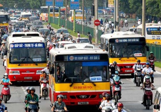Hà Nội sẽ tăng cường số lượt xe buýt để phục vụ nhu cầu đi lại của nhân dân trong dịp Tét sắp tới