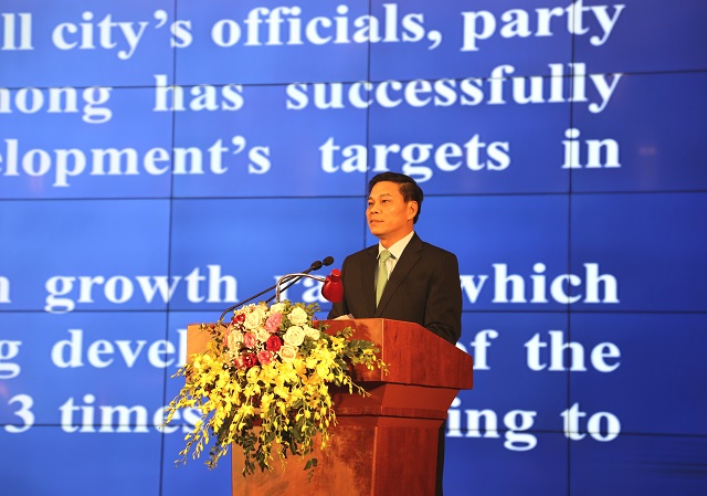 Ông Nguyễn Văn Tùng, Chủ tịch UBND thành phố Hải Phòng phát biểu tại buổi gặp gỡ, tiếp xúc. Ảnh: haiphong.gov.vn